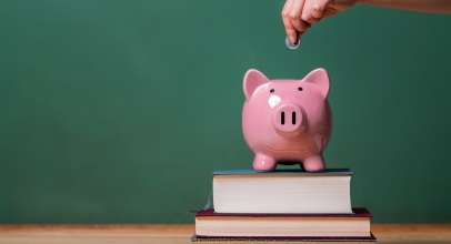 Top Tips to Stay on Top of Your Student Finances