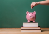 Top Tips to Stay on Top of Your Student Finances